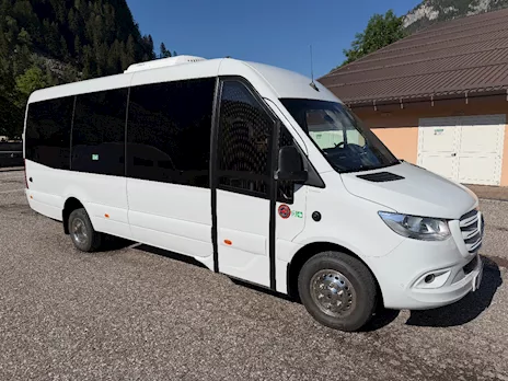 Minibus Sprinter 21 posti km 19.600