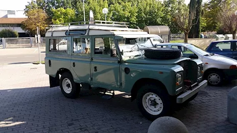 Land Rover Series 109