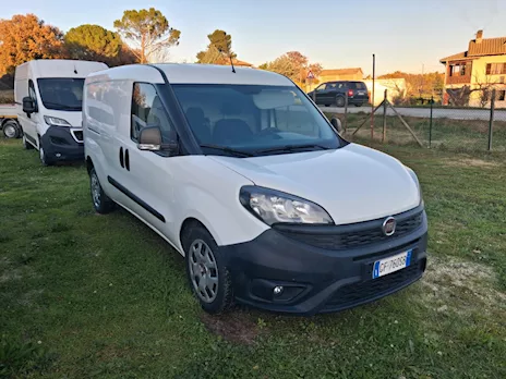 Fiat Doblò passo lungo - 3 posti