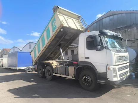 Volvo FM 480 CV 2009 Euro 4 tre lati con traino
