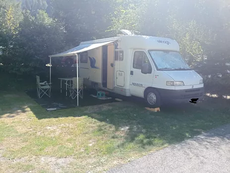 Camper semintegrale Marca Elnagh Anno 2002 Km 83000 - Anteprima 2