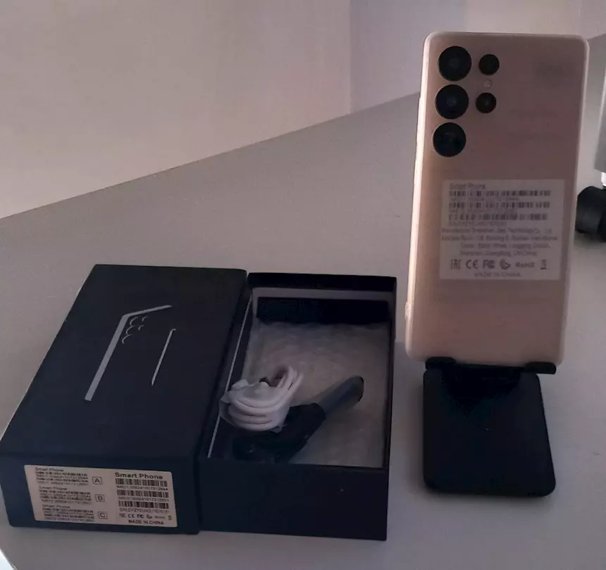 Foto 5Smartphone S25 Ultra Gold