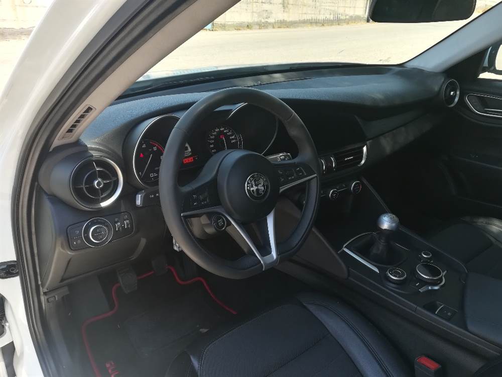 Noleggio auto per cerimonia ed eventi - Foto 10