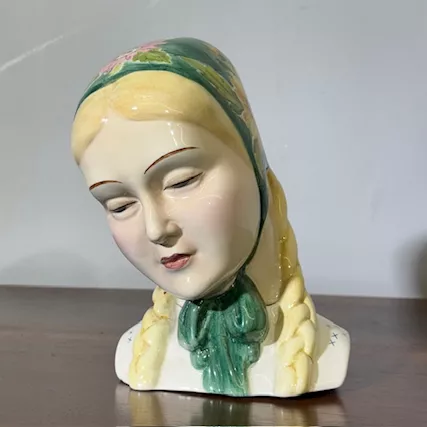 Ragazza con fazzoletto Antonio Ronzan anni 40 Decò