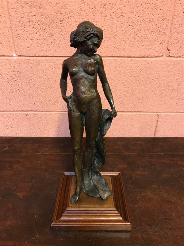 Statuetta scultura in bronzo del 900 donna figura femminile - Foto 2