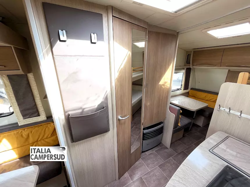 Caravan Burstner Averso Plus 510 TK Con 7 Posti Del 2014 Km 1, anno 06 - Foto 6
