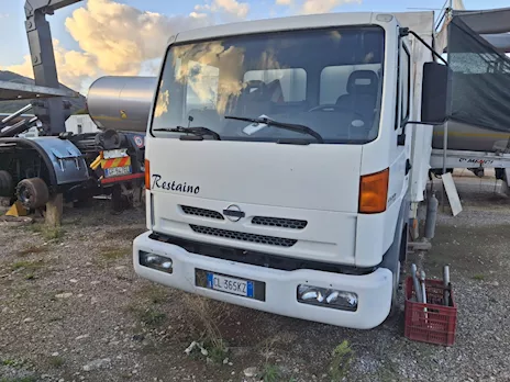 Nissan Atleon 120