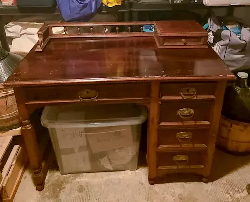Scrivania in legno a.50