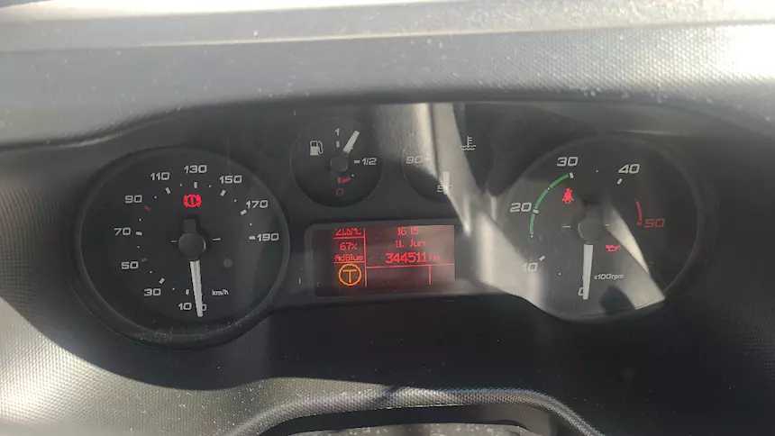 Foto 9Indcar Wing Euro 6 Marca Iveco Anno 2016 Km 350000