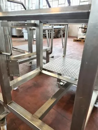 2 scale professionali con parapetto usate - Foto 3