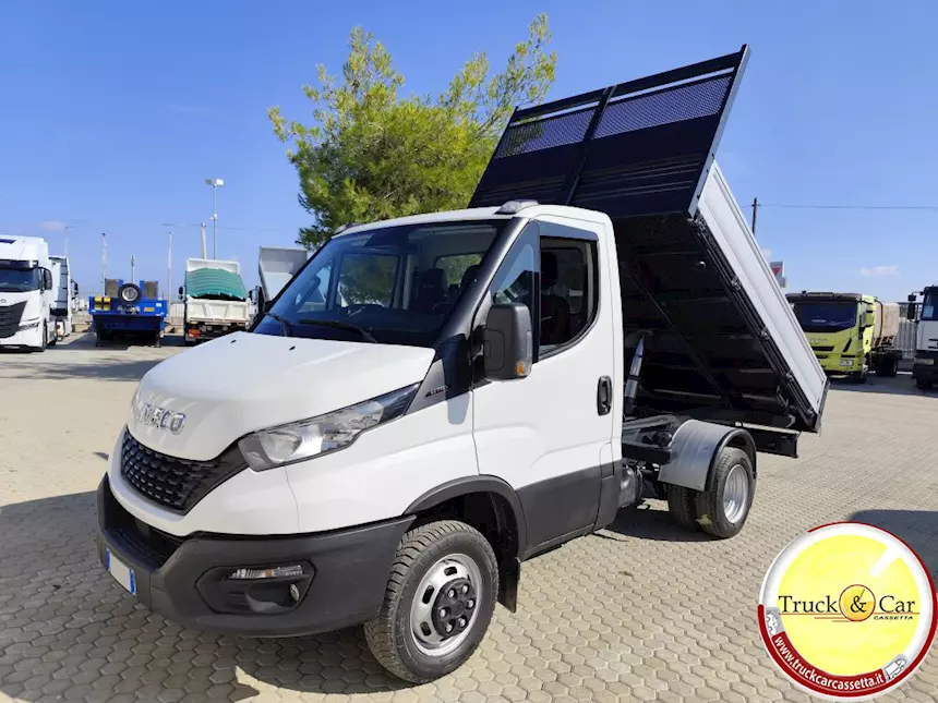 Foto 3Iveco Daily 35C18 - 2020 - motore nuovo - ribaltabile trilaterale
