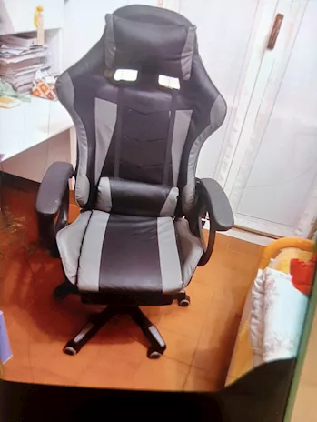 Sedia gaming nuova