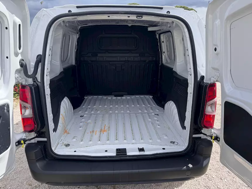 Foto 5Fiat Doblò 1.5 HDI 100 CV E6D-I 2024 Km 72000 Euro 6, unico proprietario