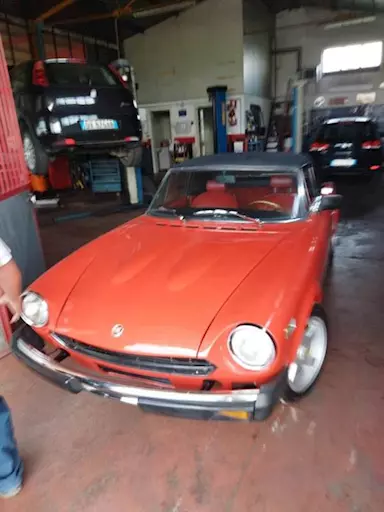 Noleggio auto da cerimonia Fiat Spider 124