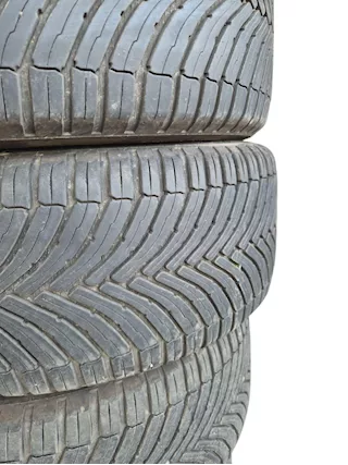 4 ruote in lega da 17 pollici PG. 3008 (Bridgestone all'80%)