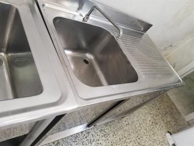 Lavandino una vasca in acciaio inox misura 120x70x85