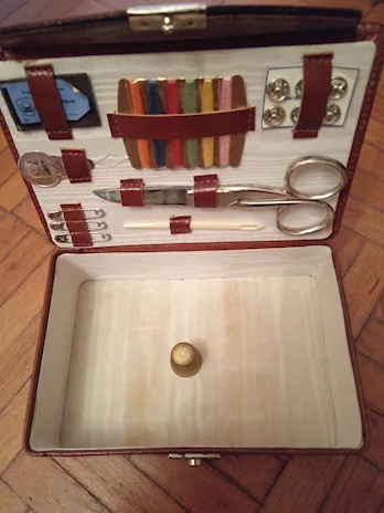 Set cucito da viaggio in Pelle nuovo