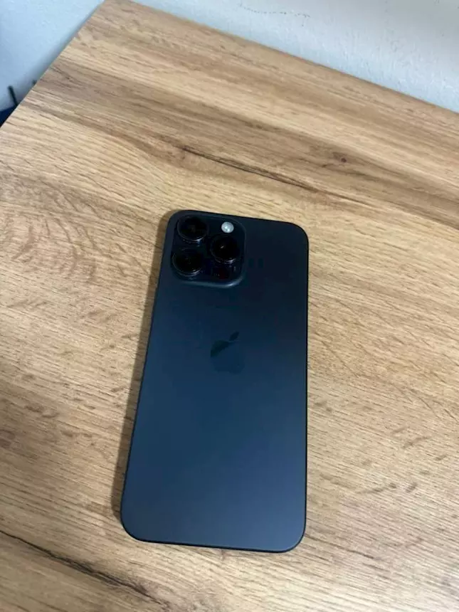 Foto 5Iphone15 pro max 512gb, ottimo stato