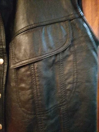 Completo in VERA PELLE nera gonna e gilet, taglia 44, in buone condizioni - Foto 5
