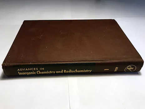 Libro di chimica e radiochimica del 1959 (Inglese)