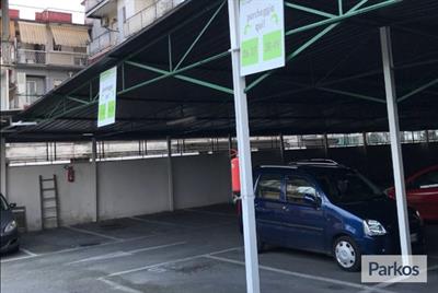 Parcheggio Coperto Privato
