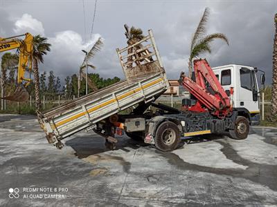 Iveco 120E18 con gru Gancio Scarrabile e 2 Casse