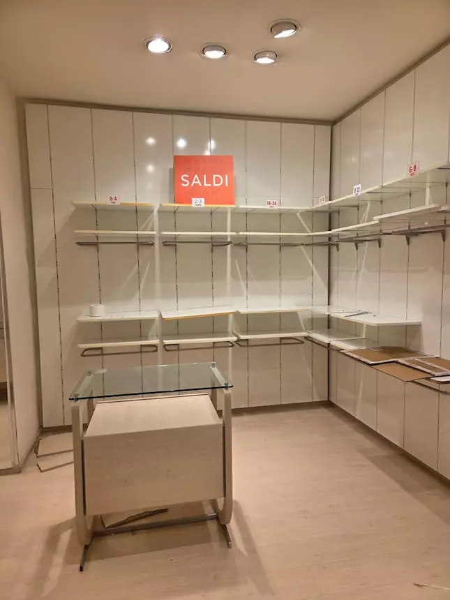 Foto 5Arredo Bianco e Rovere 38159, in buone condizioni
