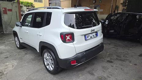 Jeep Renegade 1.6 MJT 120 CV Limited solo 79.000 km Anno 2016 - Anteprima 4