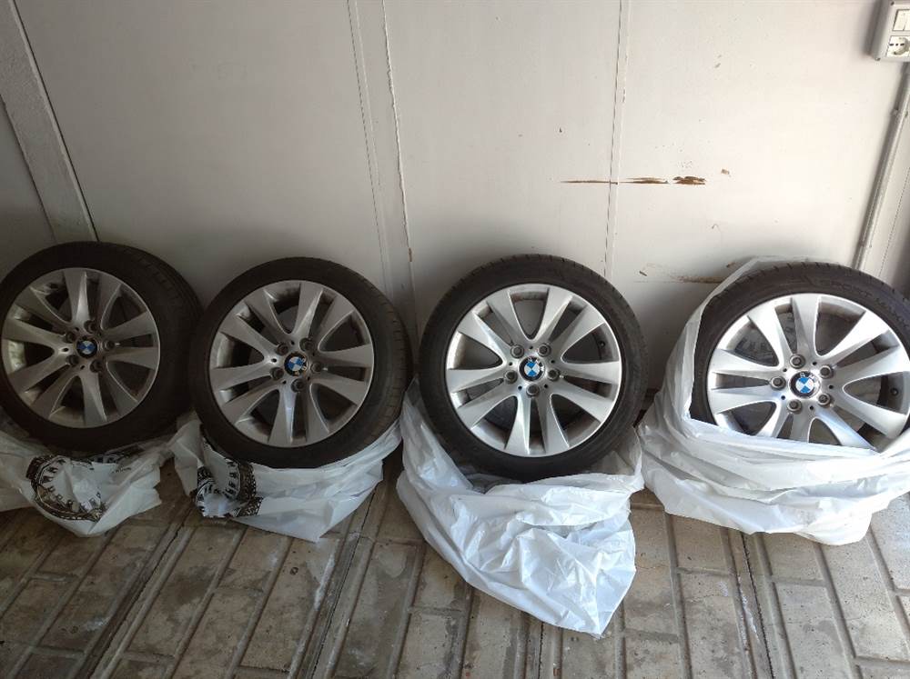Gomme Dunlop 80% estive + cerchi BMW R17 - Milano