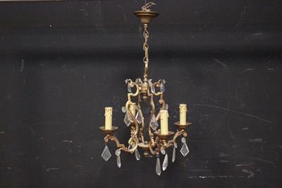 Lampadario con 4 lumi e vetri decorativi