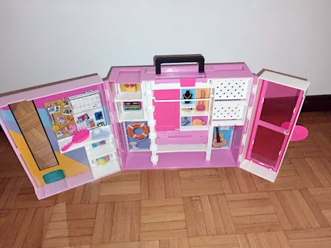 Armadio Barbie compresa Barbie