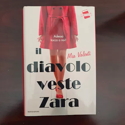 Il diavolo veste Zara di Mia Valenti - 2015