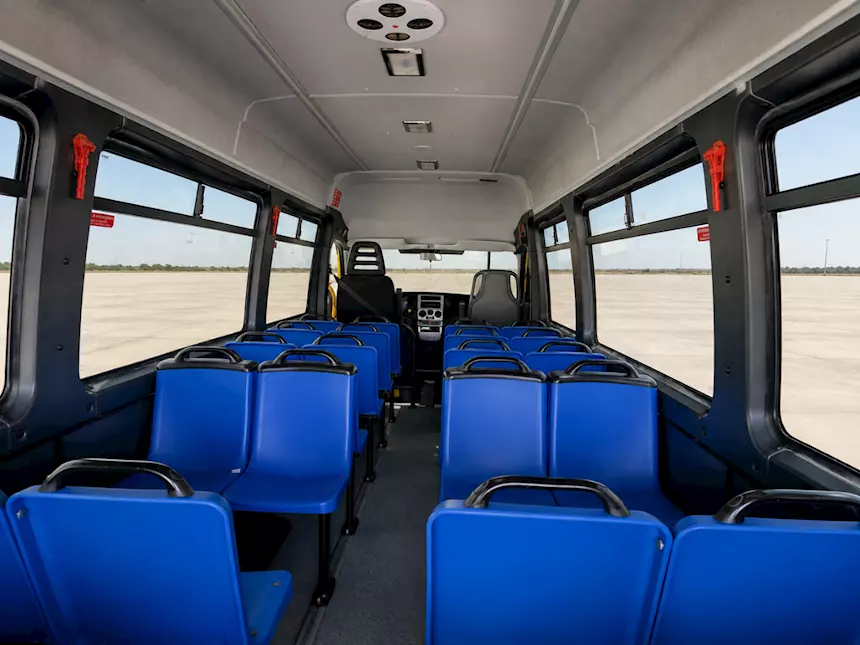 Foto 5Irisbus Marca Iveco Scuolabus 30 Posti Euro 5 Anno 2011 Km 120000