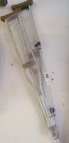 Stampelle ascellari regolabili