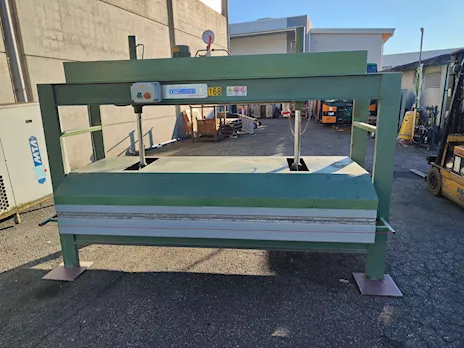 Pressa oleodinamica per legno Orma