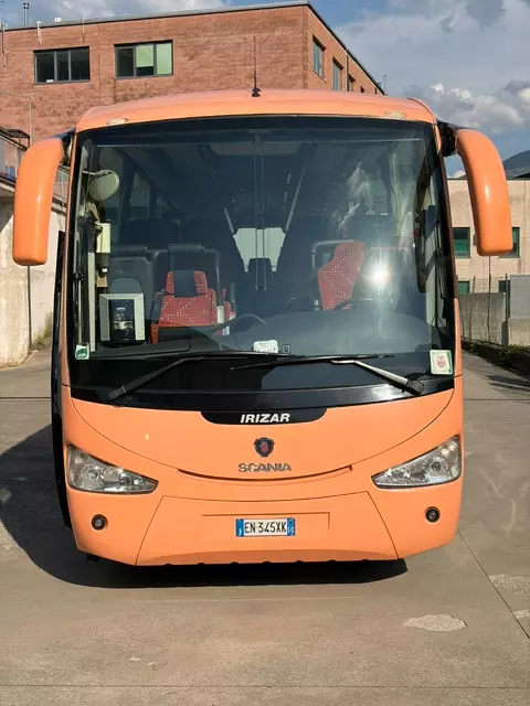 Vendo Bus Marca Irizar Anno 2010 Km 936500, cambio automatico