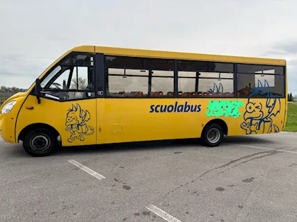 Scuolabus Iveco Cacciamali CON ELEVATORE ELETTRICO
