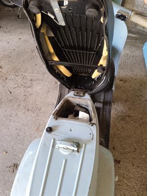Vespa Special 50