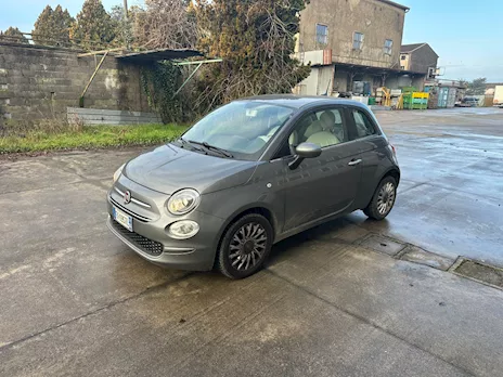 Autovettura Fiat 500
