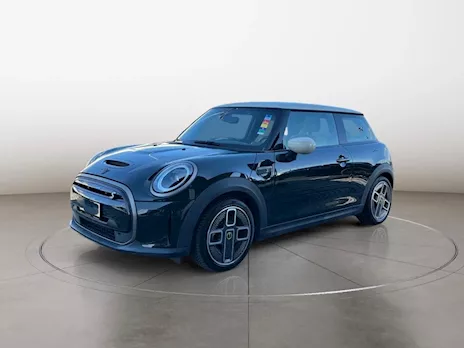 Mini Cooper se Resolute Auto 3P