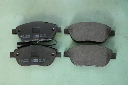 4 set Pastiglie freno anteriori Fiat Multipla II