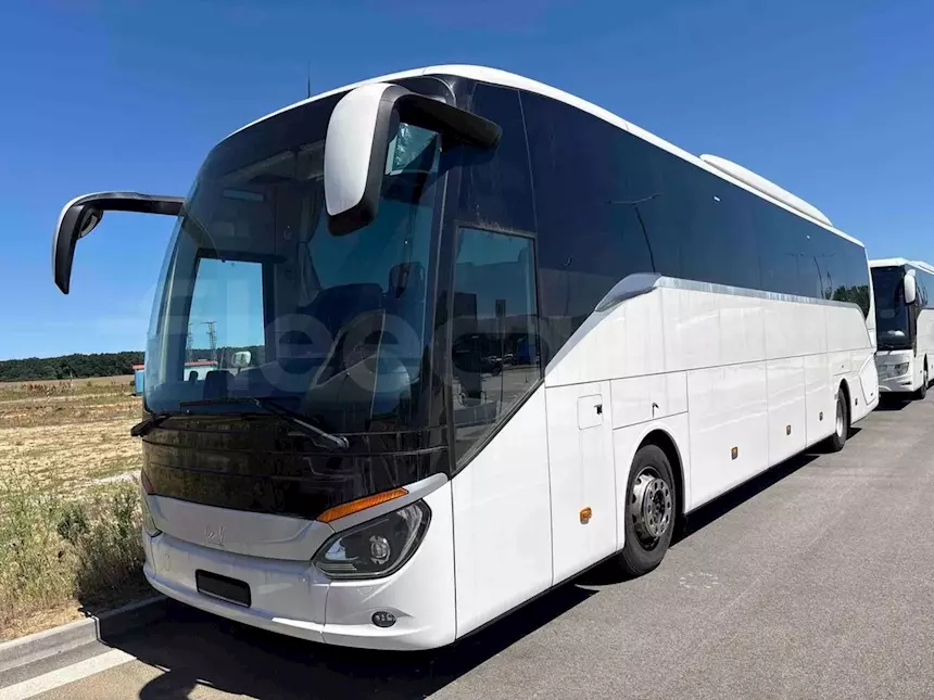 Foto 2Setra S516, 2019, 75 posti, Euro 6 Km 1028860, cambio: automatico