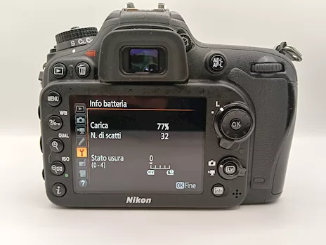 Nikon D7200 pari al nuovo, con scatola e accessori originali - Foto 3