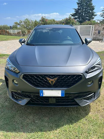 Auto Cupra Hybrid