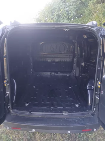 Fiat Modello Doblò metano passo lungo - 3 posti Anno 2019 Km 163000 - Foto 5