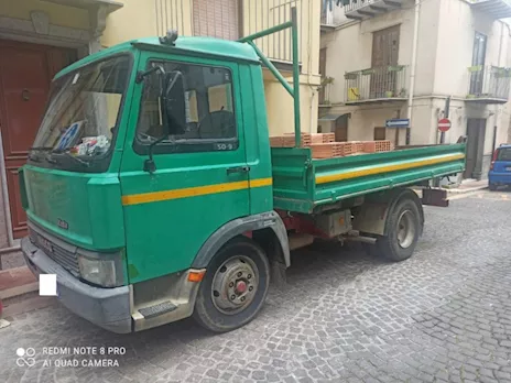 Iveco 50.9 ribaltabile licenza libera servosterzo