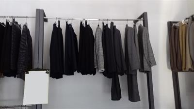 Abbigliamento sartoriale donna in stock - Foto 3
