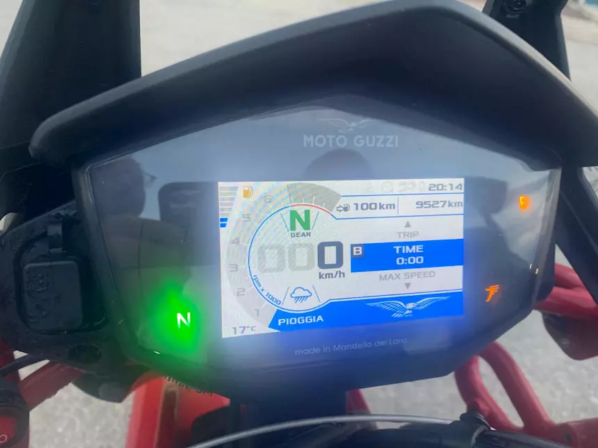 V85TT - Anno 2019 Km 9.500 - tagliandi Guzzi