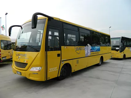 Scuolabus su telaio Eurocargo