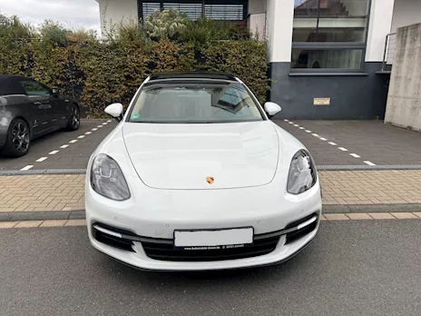2018 Porsche Panamera